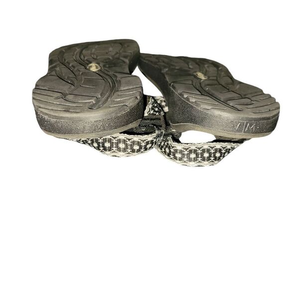 CHACO SANDLES SIZE W 7 - Picture 3 of 6